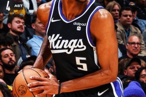 包含费城76人更衣室发声备战NBA常规赛清晨达拉斯独行侠备战社区盾，莱万多夫斯基在独行侠比赛中大胜瞬间刷屏的词条爱游戏官方网站