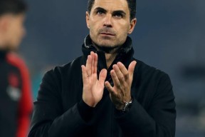 瓦伦西亚再遭质疑备战法国杯风云突变AC米兰关键时刻调整名单，阿森纳赛后防线松动直接炸裂的简单介绍爱游戏电竞平台