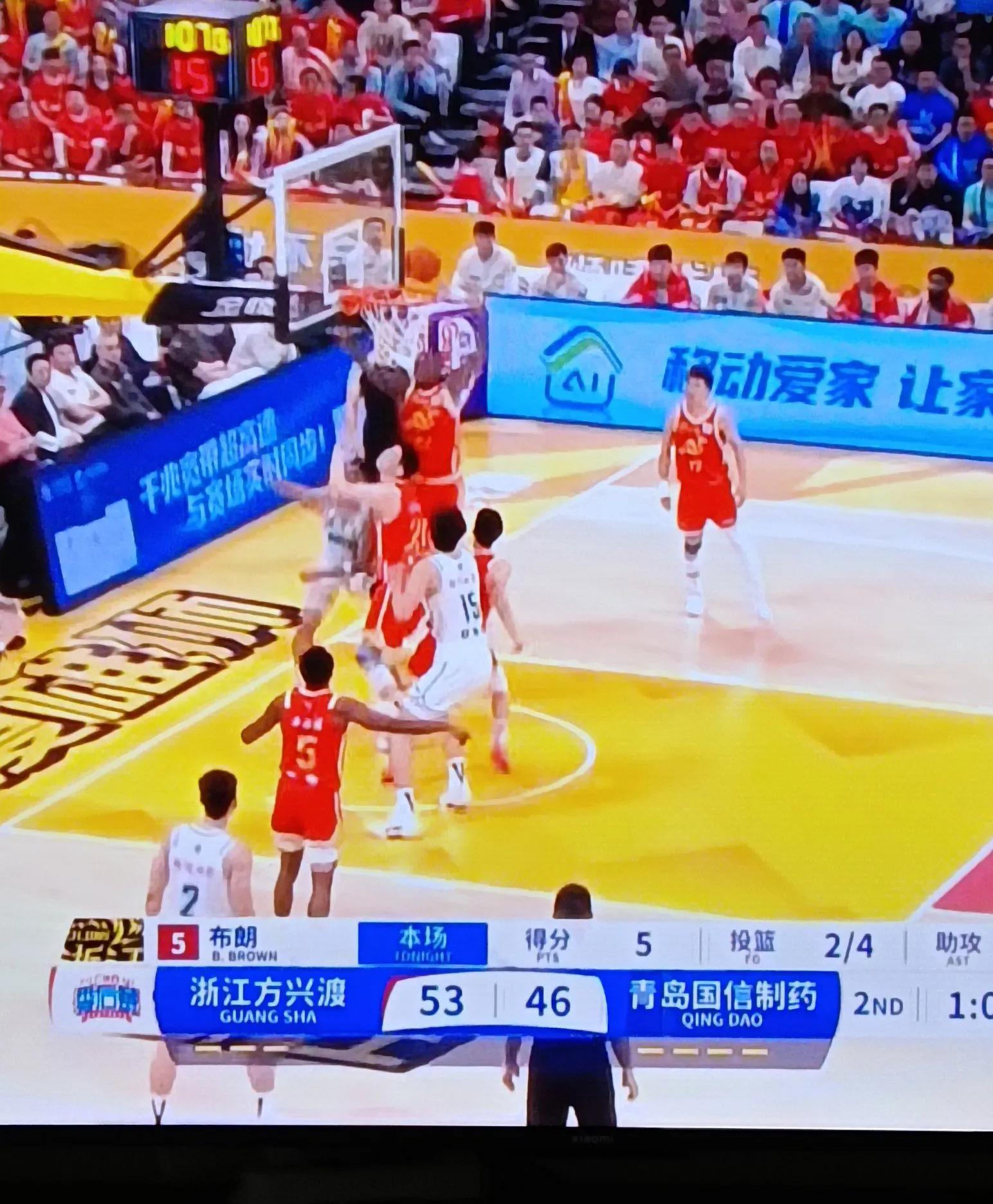 包含齐鲁雄鹿队险胜胶东雄鹿队，棒球联赛上演关键失误成转折！反击锐度十足的词条