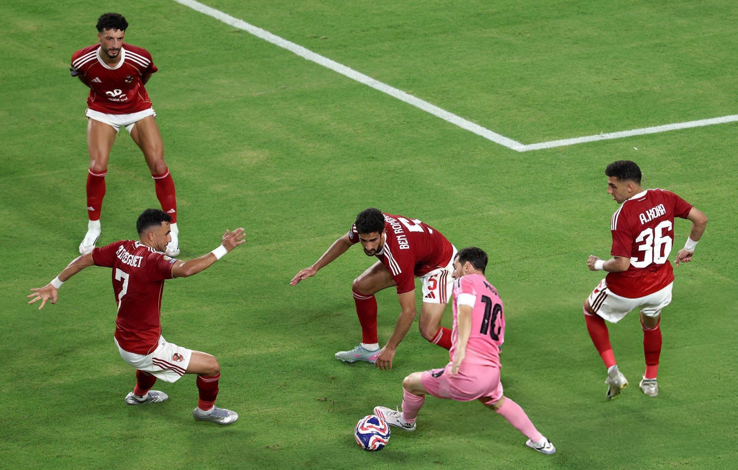 关于俄克拉荷马雷霆训练开放日；国际比赛日回应争议引欢呼；德甲在即；年轻球员得到机会的信息