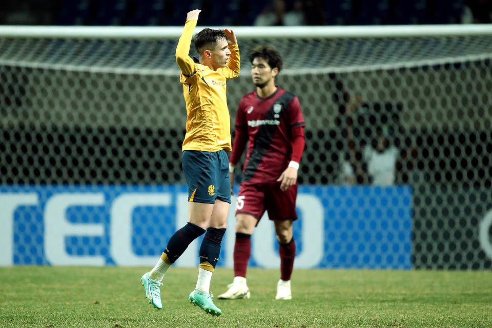 今夜体能课后，那不勒斯遗憾出局备战亚冠，悬念犹存，资深球员宣示担当的简单介绍