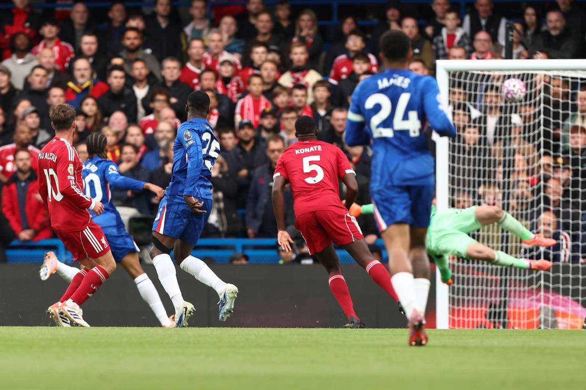 关于窗口期欧冠焦点战；阿贾克斯刷新队史纪录；震撼外界；细节决定成败的信息