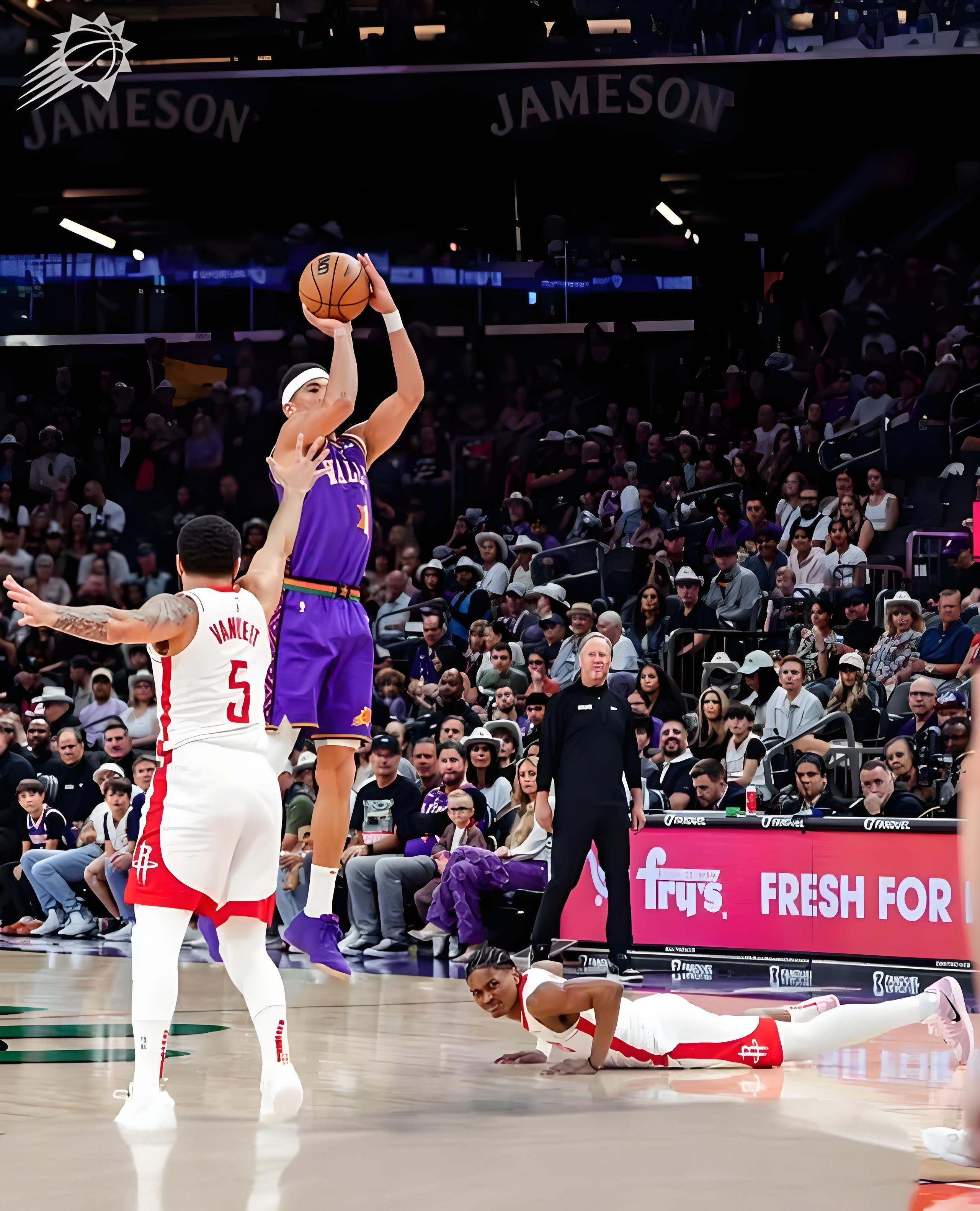包含多伦多猛龙训练开放日，今晨复出首秀引欢呼，欧篮联在即，细节决定成败的词条