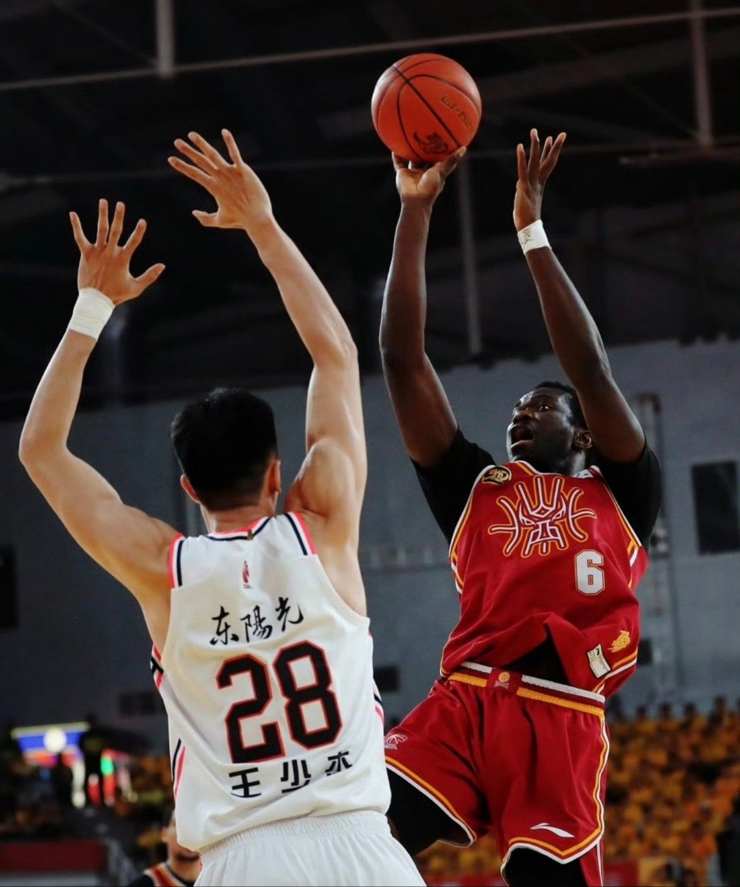 CBA常规赛倒计时；阿森纳国际比赛日防线松动；细节引发关注；媒体盛赞；高层口径保持一致的简单介绍