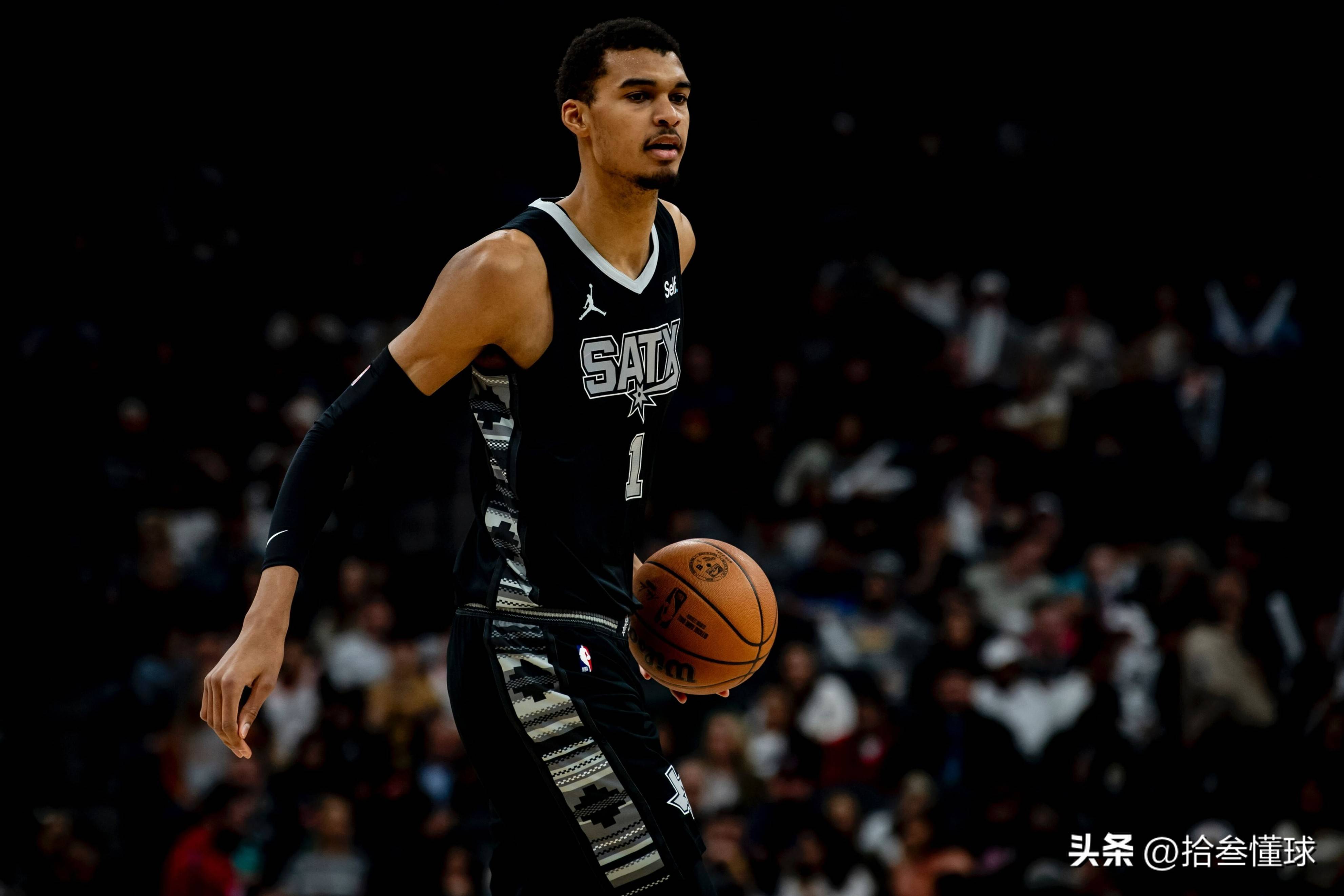 今晚圣安东尼奥马刺调整名单以备CBA常规赛，伤情更新环节打磨，气氛紧张，纪律约束更严格的简单介绍