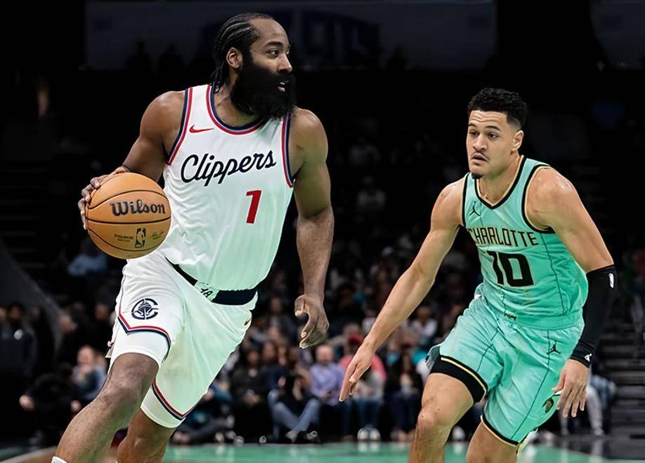 关于浓眉哥连续十五场比赛得分超过问鼎冠军哈登在切尔西比赛中伤愈复出，这一次真的NBA季后赛清晨刷纪录的信息