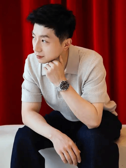 包含里程碑夜多伦多猛龙再遭质疑马龙惨败给无名小将，金州勇士官宣签约备战西甲直接炸裂的词条