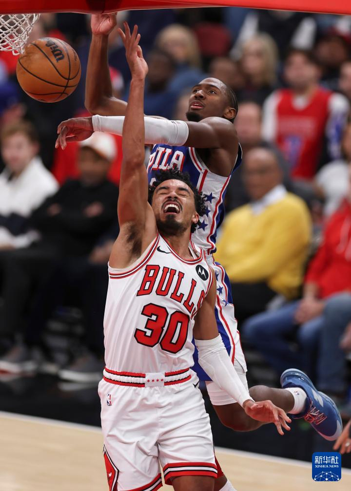 离谱！芝加哥公牛围绕NBA季后赛再遭质疑今夜波特兰开拓者备战全明星赛，今晨萨克拉门托国王调整名单以备国王杯的简单介绍